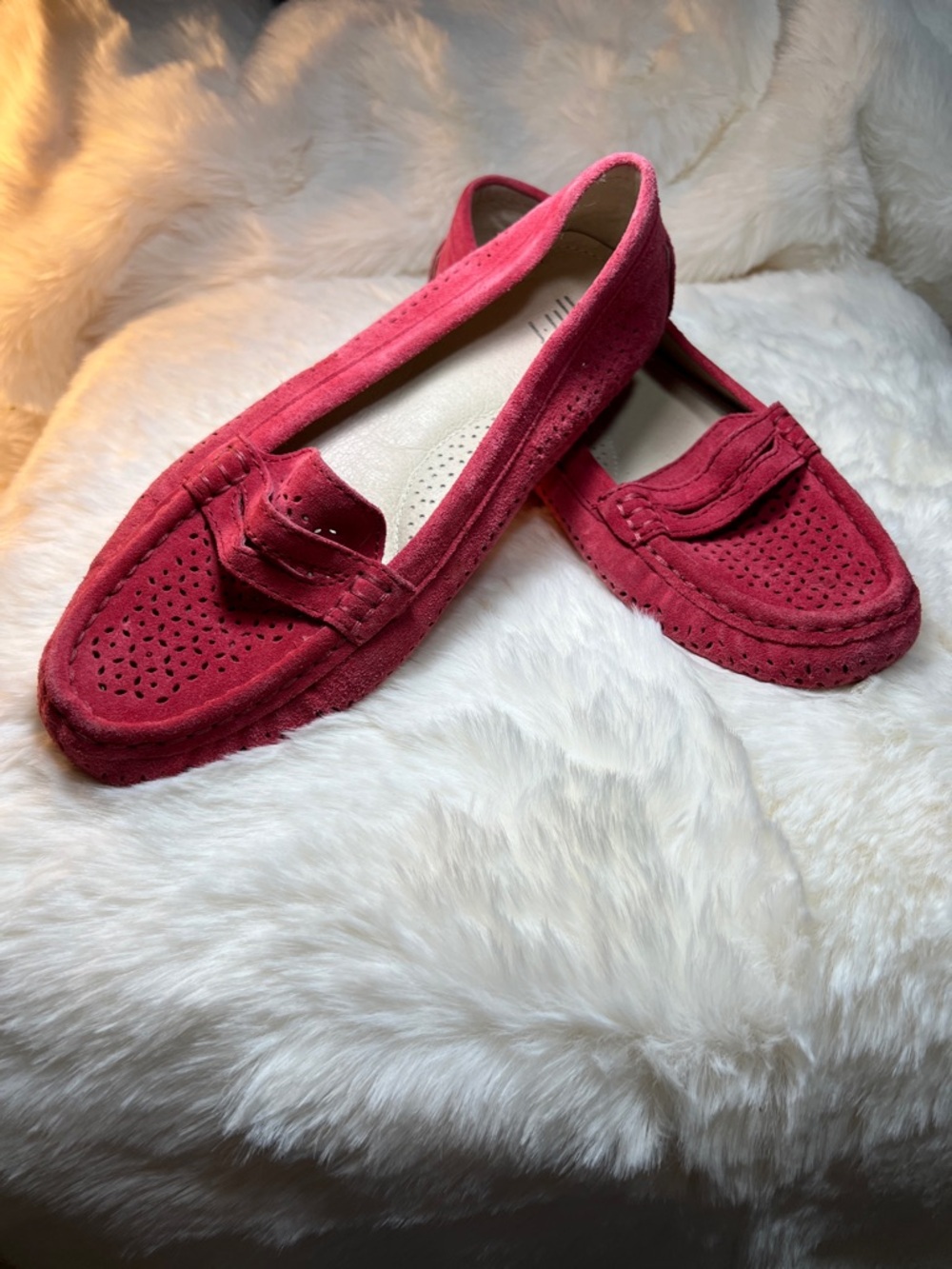Women’s Suede Driving Loafers in Pink